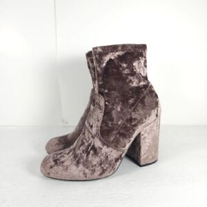Steve Madden Women’s Gaze US 7,5M Mush Room Velvet Ankle Sock Boots